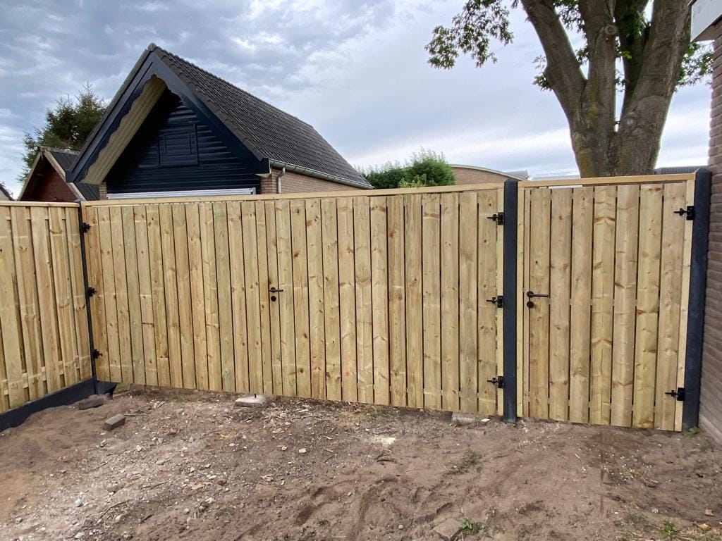 Schutting op maat laten maken Schutting plaatsen